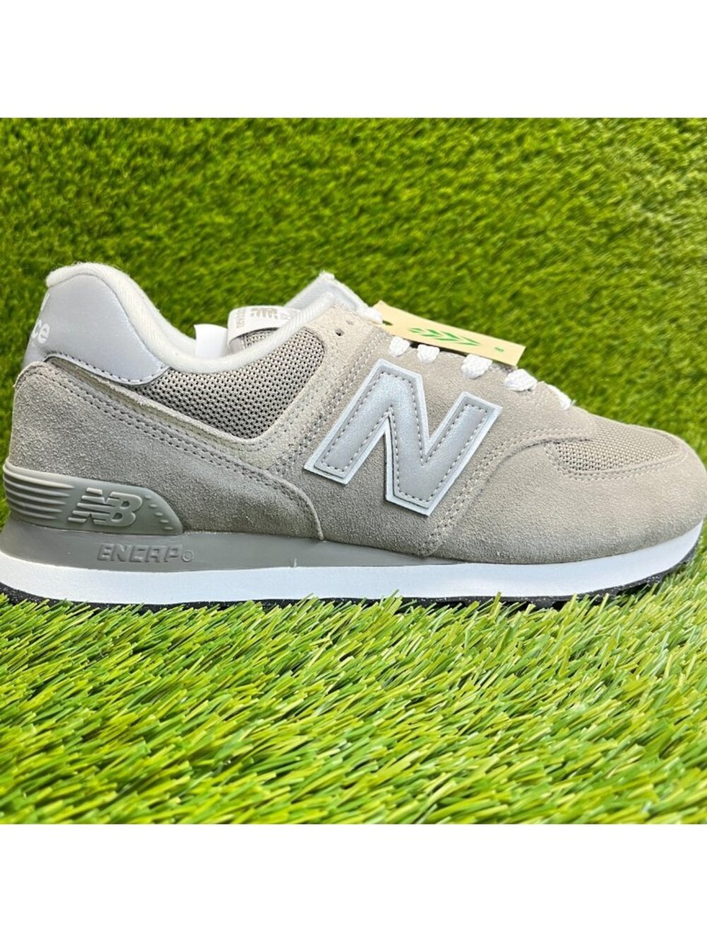 New Balance 574 Mens Size 8 Gray White Athletic Running Walking Shoes Sneakers